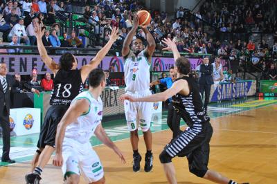 TREVISO 17 04 2010 LBA, CAMPIONATO 2009-2010 BENETTON BASKET -  VIRTUS BOLOGNA