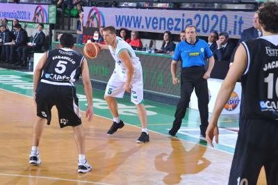TREVISO 02 05 2010 LBA, CAMPIONATO 2009-2010 BENETTON BASKET -  FERRARA