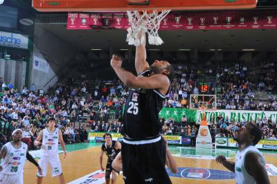 TREVISO 02 05 2010 LBA, CAMPIONATO 2009-2010 BENETTON BASKET -  FERRARA