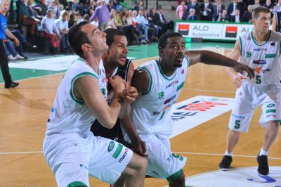 TREVISO 02 05 2010 LBA, CAMPIONATO 2009-2010 BENETTON BASKET -  FERRARA