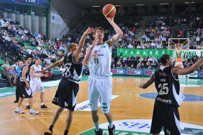 TREVISO 02 05 2010 LBA, CAMPIONATO 2009-2010 BENETTON BASKET -  FERRARA