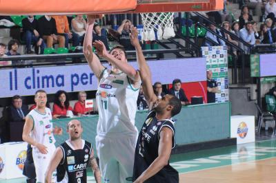 TREVISO 02 05 2010 LBA, CAMPIONATO 2009-2010 BENETTON BASKET -  FERRARA