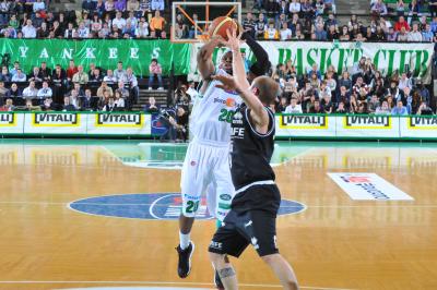 TREVISO 02 05 2010 LBA, CAMPIONATO 2009-2010 BENETTON BASKET -  FERRARA