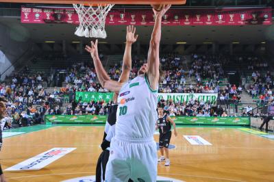 TREVISO 02 05 2010 LBA, CAMPIONATO 2009-2010 BENETTON BASKET -  FERRARA
