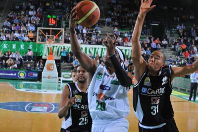 TREVISO 02 05 2010 LBA, CAMPIONATO 2009-2010 BENETTON BASKET -  FERRARA