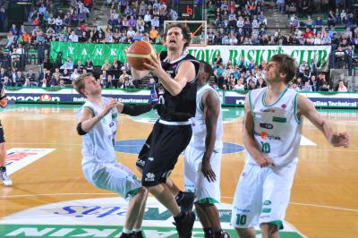 TREVISO 02 05 2010 LBA, CAMPIONATO 2009-2010 BENETTON BASKET -  FERRARA