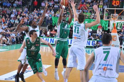 TREVISO 24 05 2010 LBA, PLAY-OFF CAMPIONATO 2009-2010 BENETTON BASKET -  MONTEPASCHI SIENA