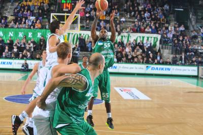 TREVISO 17 10 2010 LBA, CAMPIONATO 2010-2011 BENETTON TREVISO BASKET - AIR AVELLINO