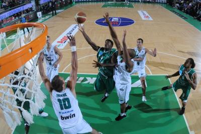 TREVISO 17 10 2010 LBA, CAMPIONATO 2010-2011 BENETTON TREVISO BASKET - AIR AVELLINO