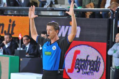 TREVISO 17 10 2010 LBA, CAMPIONATO 2010-2011 BENETTON TREVISO BASKET - AIR AVELLINO
