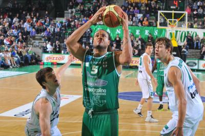 TREVISO 17 10 2010 LBA, CAMPIONATO 2010-2011 BENETTON TREVISO BASKET - AIR AVELLINO