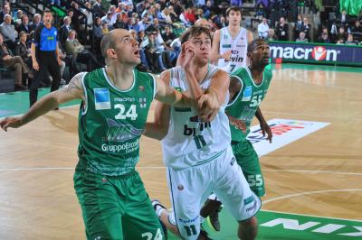 TREVISO 17 10 2010 LBA, CAMPIONATO 2010-2011 BENETTON TREVISO BASKET - AIR AVELLINO