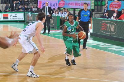 TREVISO 17 10 2010 LBA, CAMPIONATO 2010-2011 BENETTON TREVISO BASKET - AIR AVELLINO