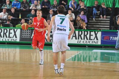 TREVISO 06 11 2010 LBA, CAMPIONATO 2010-2011 BENETTON TREVISO BASKET - VARESE