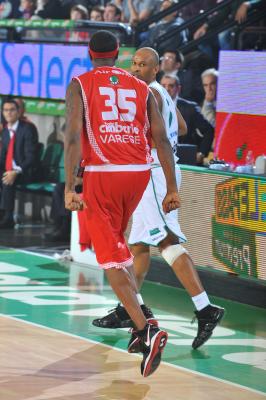 TREVISO 06 11 2010 LBA, CAMPIONATO 2010-2011 BENETTON TREVISO BASKET - VARESE