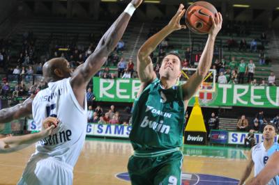 TREVISO 16 11 2010 EUROCUP  2010-2011 BENETTON BASKET - CHORALE ROANNE