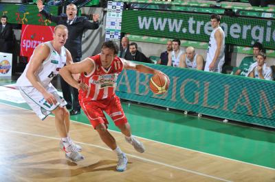 TREVISO 20 11 2010 LBA, CAMPIONATO 2010-2011 BENETTON TREVISO BASKET - BANCA TERCAS TERAMO