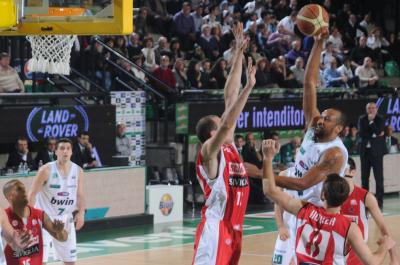 TREVISO 27 11 2010 LBA, CAMPIONATO 2010-2011 BENETTON TREVISO BASKET - PESARO