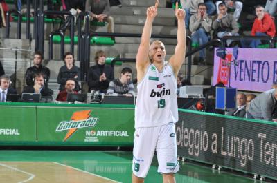 TREVISO 27 11 2010 LBA, CAMPIONATO 2010-2011 BENETTON TREVISO BASKET - PESARO