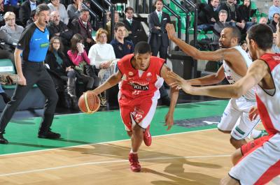 TREVISO 27 11 2010 LBA, CAMPIONATO 2010-2011 BENETTON TREVISO BASKET - PESARO