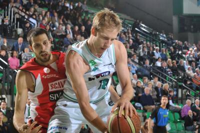 TREVISO 27 11 2010 LBA, CAMPIONATO 2010-2011 BENETTON TREVISO BASKET - PESARO