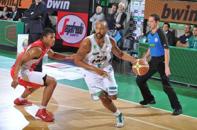 TREVISO 27 11 2010 LBA, CAMPIONATO 2010-2011 BENETTON TREVISO BASKET - PESARO