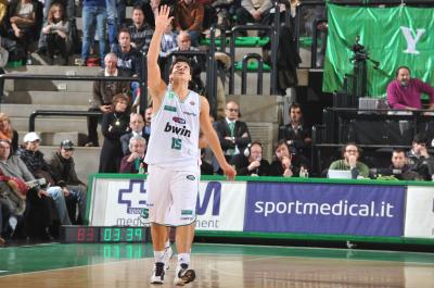 TREVISO 27 11 2010 LBA, CAMPIONATO 2010-2011 BENETTON TREVISO BASKET - PESARO
