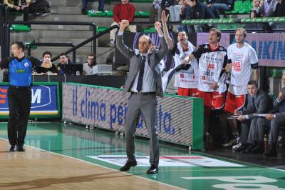 TREVISO 11 12 2010 LBA, CAMPIONATO 2010-2011 BENETTON TREVISO BASKET - ANGELICO BIELLA