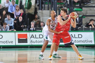 TREVISO 11 12 2010 LBA, CAMPIONATO 2010-2011 BENETTON TREVISO BASKET - ANGELICO BIELLA