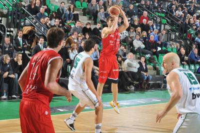 TREVISO 11 12 2010 LBA, CAMPIONATO 2010-2011 BENETTON TREVISO BASKET - ANGELICO BIELLA