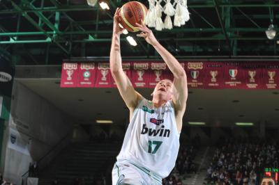 TREVISO 11 12 2010 LBA, CAMPIONATO 2010-2011 BENETTON TREVISO BASKET - ANGELICO BIELLA