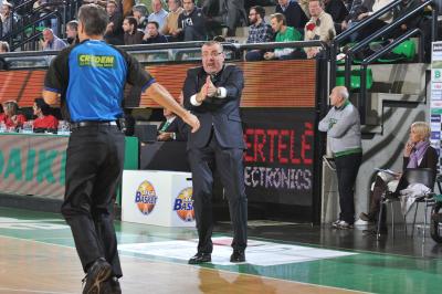 TREVISO 11 12 2010 LBA, CAMPIONATO 2010-2011 BENETTON TREVISO BASKET - ANGELICO BIELLA