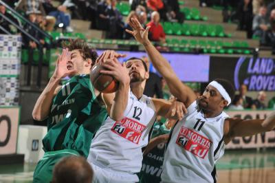 TREVISO 27 12 2010 EUROCUP  2010-2011 BENETTON BASKET - POAK