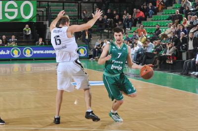 TREVISO 27 12 2010 EUROCUP  2010-2011 BENETTON BASKET - POAK