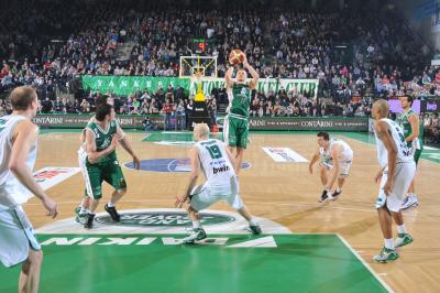 TREVISO 28 12 2010 LBA, CAMPIONATO 2010-2011 BENETTON TREVISO BASKET - MONTEPASCHI SIENA