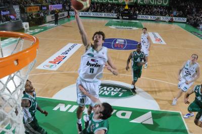 TREVISO 28 12 2010 LBA, CAMPIONATO 2010-2011 BENETTON TREVISO BASKET - MONTEPASCHI SIENA