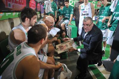 TREVISO 28 12 2010 LBA, CAMPIONATO 2010-2011 BENETTON TREVISO BASKET - MONTEPASCHI SIENA