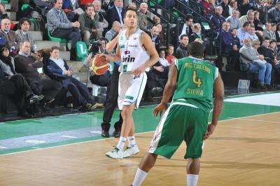 TREVISO 28 12 2010 LBA, CAMPIONATO 2010-2011 BENETTON TREVISO BASKET - MONTEPASCHI SIENA