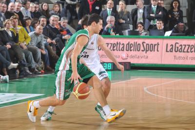 TREVISO 28 12 2010 LBA, CAMPIONATO 2010-2011 BENETTON TREVISO BASKET - MONTEPASCHI SIENA