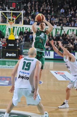 TREVISO 28 12 2010 LBA, CAMPIONATO 2010-2011 BENETTON TREVISO BASKET - MONTEPASCHI SIENA