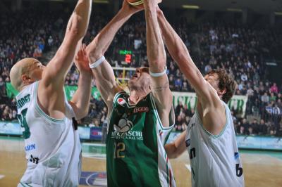 TREVISO 28 12 2010 LBA, CAMPIONATO 2010-2011 BENETTON TREVISO BASKET - MONTEPASCHI SIENA