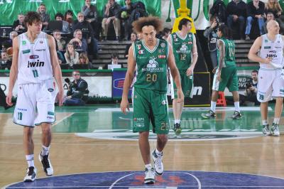 TREVISO 28 12 2010 LBA, CAMPIONATO 2010-2011 BENETTON TREVISO BASKET - MONTEPASCHI SIENA