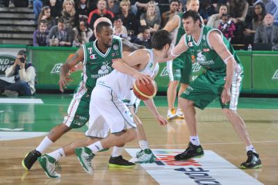 TREVISO 28 12 2010 LBA, CAMPIONATO 2010-2011 BENETTON TREVISO BASKET - MONTEPASCHI SIENA