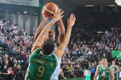 TREVISO 28 12 2010 LBA, CAMPIONATO 2010-2011 BENETTON TREVISO BASKET - MONTEPASCHI SIENA
