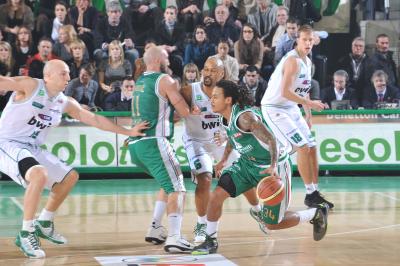 TREVISO 28 12 2010 LBA, CAMPIONATO 2010-2011 BENETTON TREVISO BASKET - MONTEPASCHI SIENA