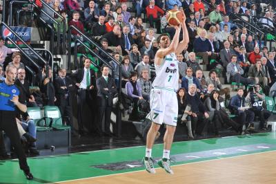 TREVISO 28 12 2010 LBA, CAMPIONATO 2010-2011 BENETTON TREVISO BASKET - MONTEPASCHI SIENA