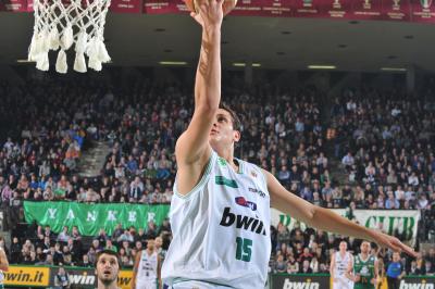 TREVISO 28 12 2010 LBA, CAMPIONATO 2010-2011 BENETTON TREVISO BASKET - MONTEPASCHI SIENA