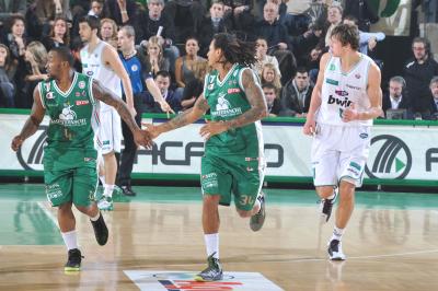 TREVISO 28 12 2010 LBA, CAMPIONATO 2010-2011 BENETTON TREVISO BASKET - MONTEPASCHI SIENA