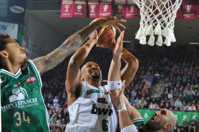 TREVISO 28 12 2010 LBA, CAMPIONATO 2010-2011 BENETTON TREVISO BASKET - MONTEPASCHI SIENA