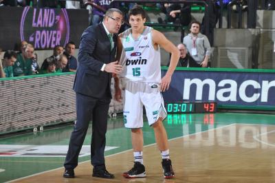 TREVISO 06 01 2011 LBA, CAMPIONATO 2010-2011 BENETTON TREVISO BASKET BRINDISI